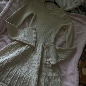 Elegant Cream Knit Women’s Dress